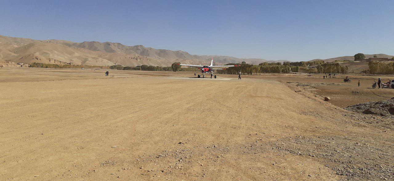 Landung erster Testflug auf neuer Landebahn